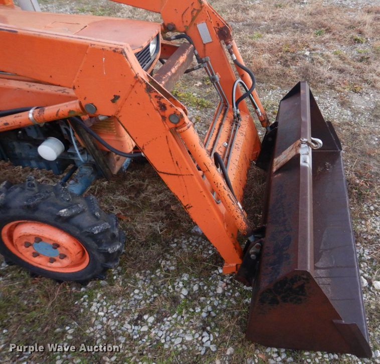 image for item DH8070 Kubota L235  MFWD tractor