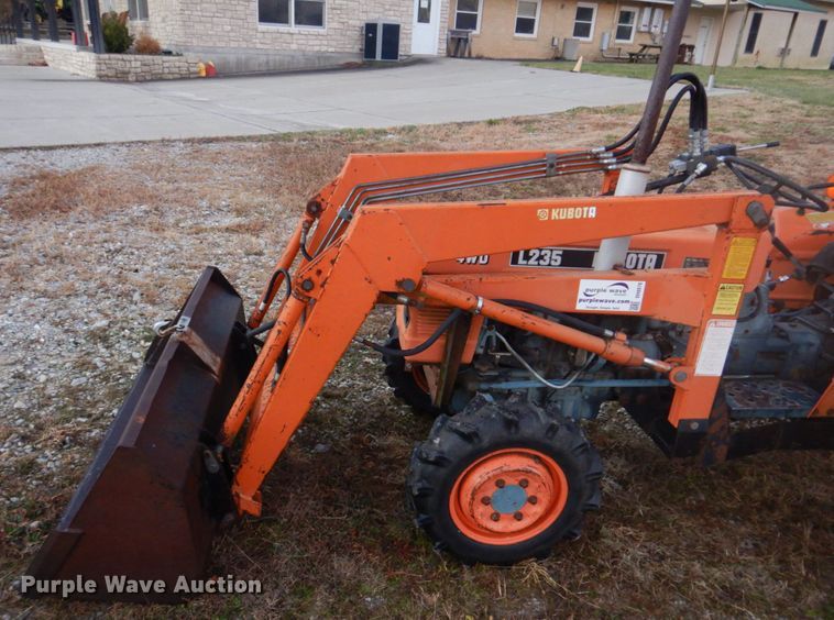 image for item DH8070 Kubota L235  MFWD tractor