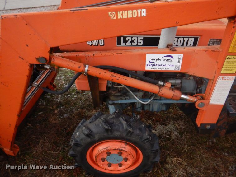 image for item DH8070 Kubota L235  MFWD tractor