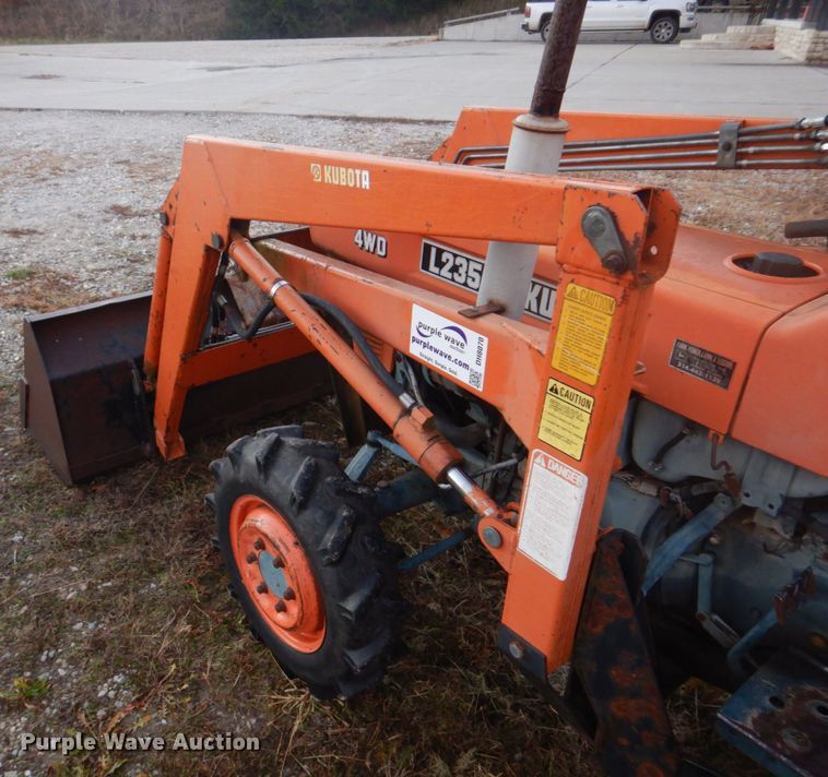 image for item DH8070 Kubota L235  MFWD tractor