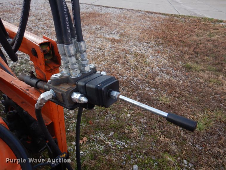 image for item DH8070 Kubota L235  MFWD tractor