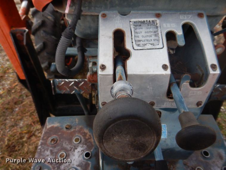 image for item DH8070 Kubota L235  MFWD tractor