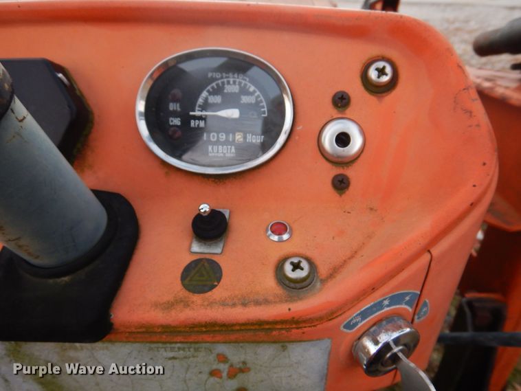 image for item DH8070 Kubota L235  MFWD tractor