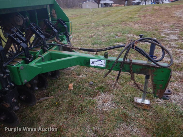 image for item DH8121 2002 Great Plains 705NT  grain drill