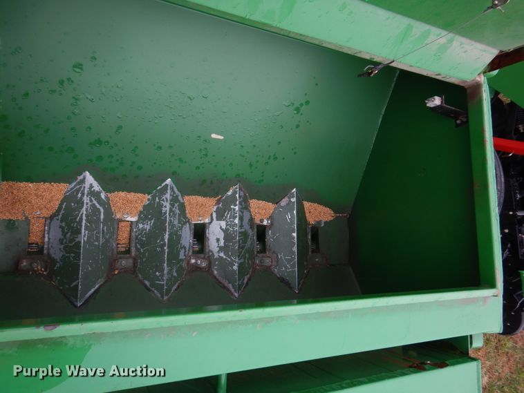 image for item DH8121 2002 Great Plains 705NT  grain drill