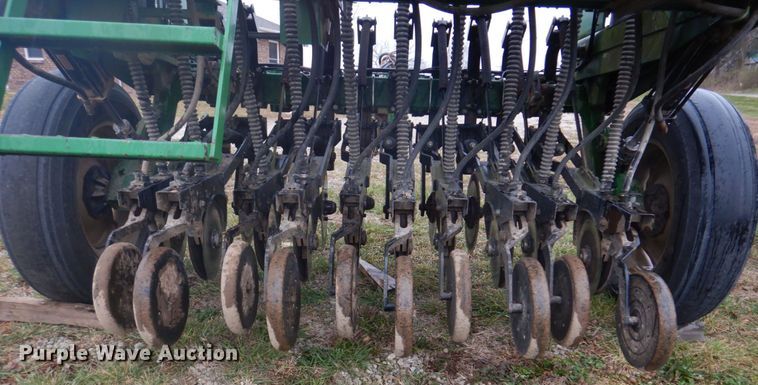 image for item DH8121 2002 Great Plains 705NT  grain drill