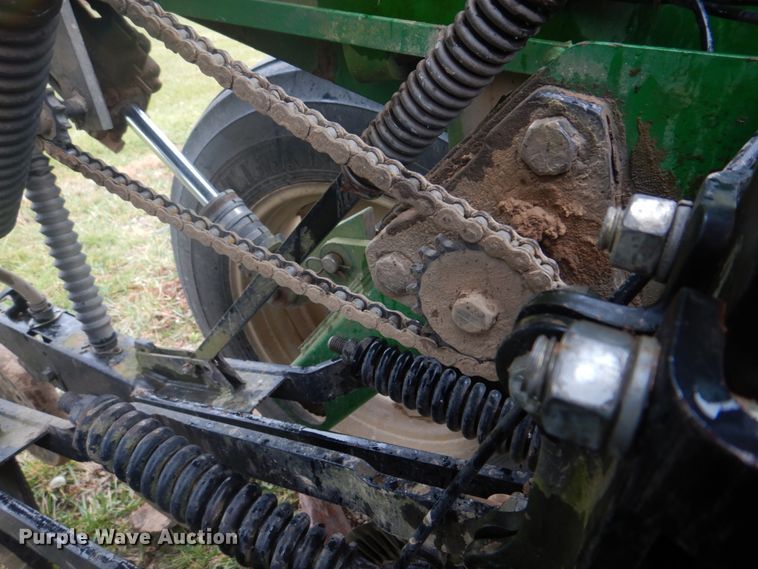 image for item DH8121 2002 Great Plains 705NT  grain drill