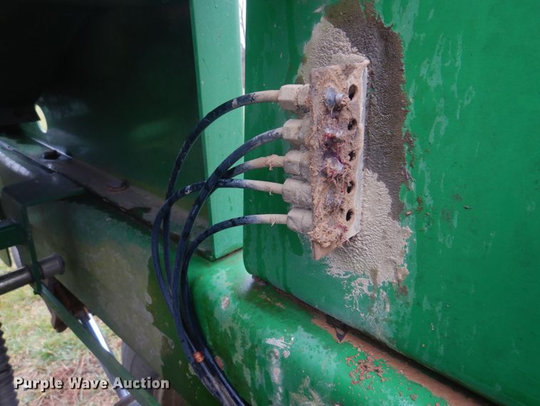 image for item DH8121 2002 Great Plains 705NT  grain drill