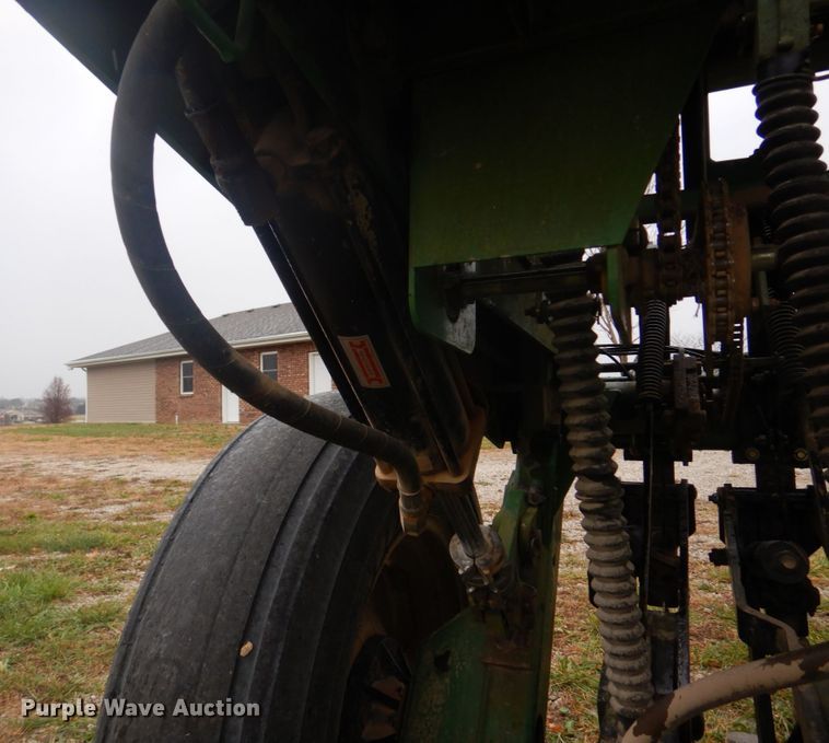 image for item DH8121 2002 Great Plains 705NT  grain drill