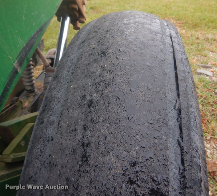 image for item DH8121 2002 Great Plains 705NT  grain drill