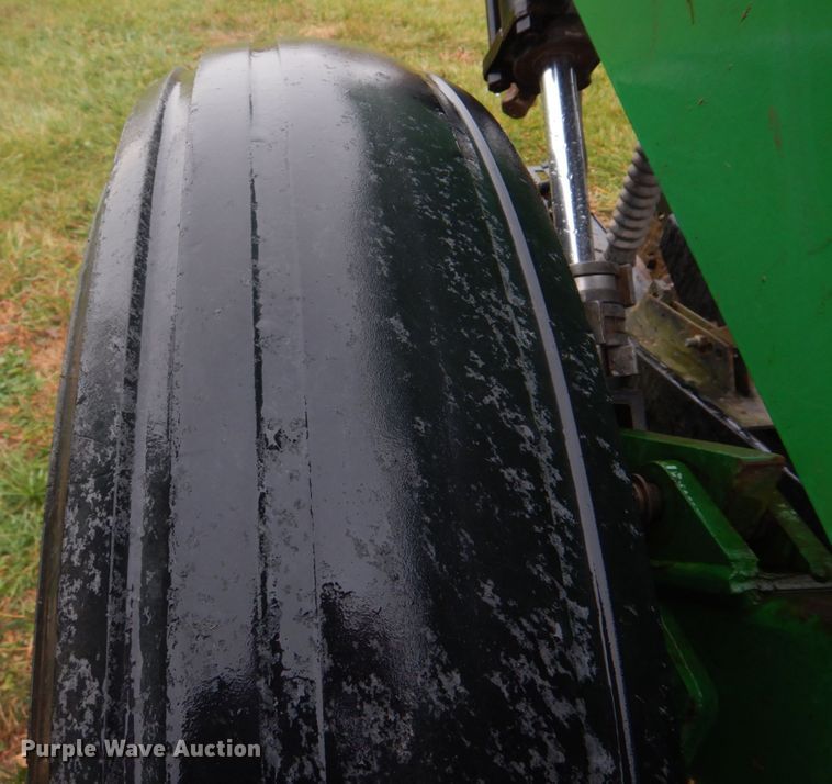 image for item DH8121 2002 Great Plains 705NT  grain drill