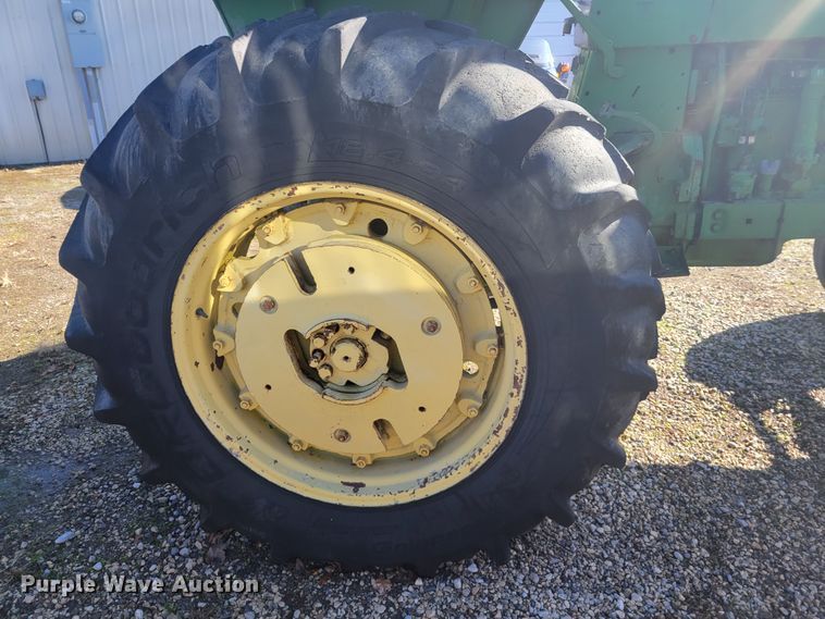 image for item DI1161 1966 John Deere 4020  tractor