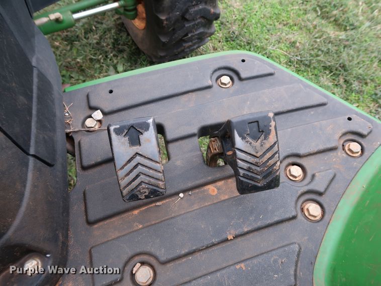 image for item DJ1992 2014 John Deere 4066M  MFWD tractor