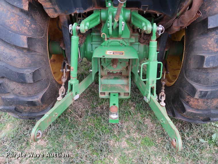 image for item DJ1992 2014 John Deere 4066M  MFWD tractor
