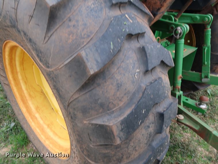 image for item DJ1992 2014 John Deere 4066M  MFWD tractor