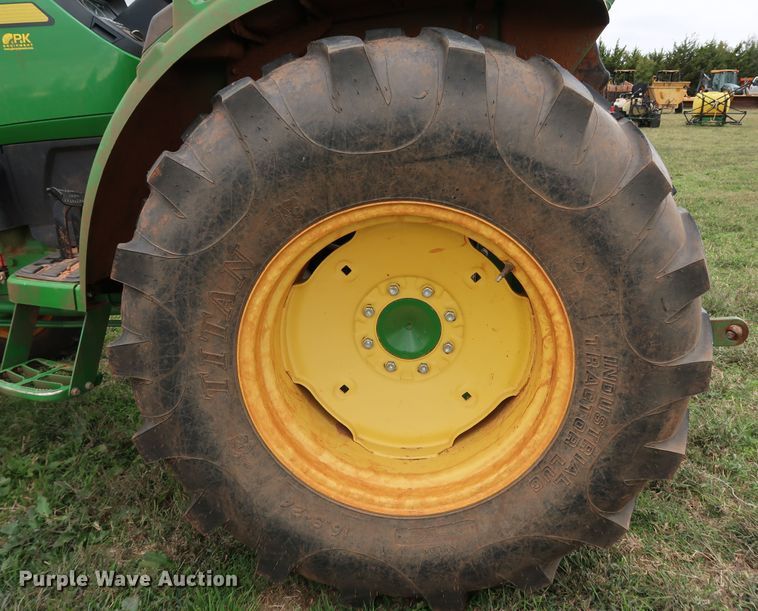 image for item DJ1992 2014 John Deere 4066M  MFWD tractor