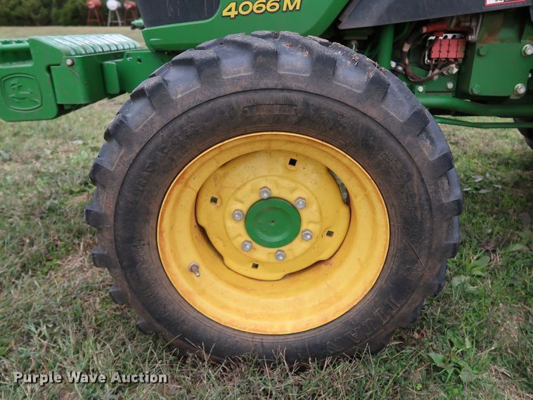 image for item DJ1992 2014 John Deere 4066M  MFWD tractor