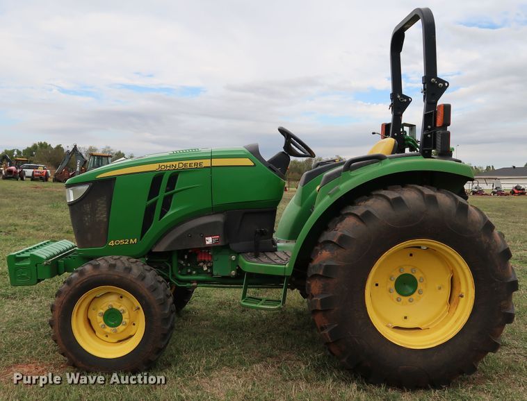 image for item DJ1993 2015 John Deere 4052M  MFWD tractor