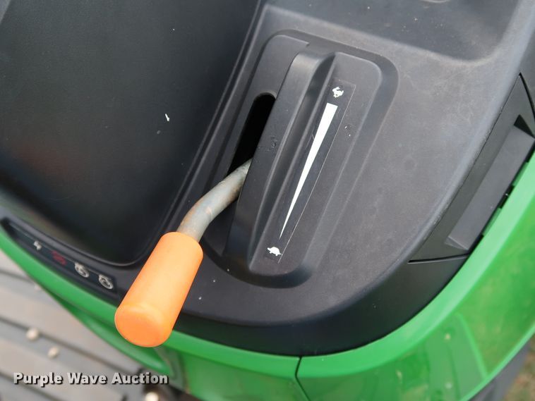 image for item DJ1993 2015 John Deere 4052M  MFWD tractor