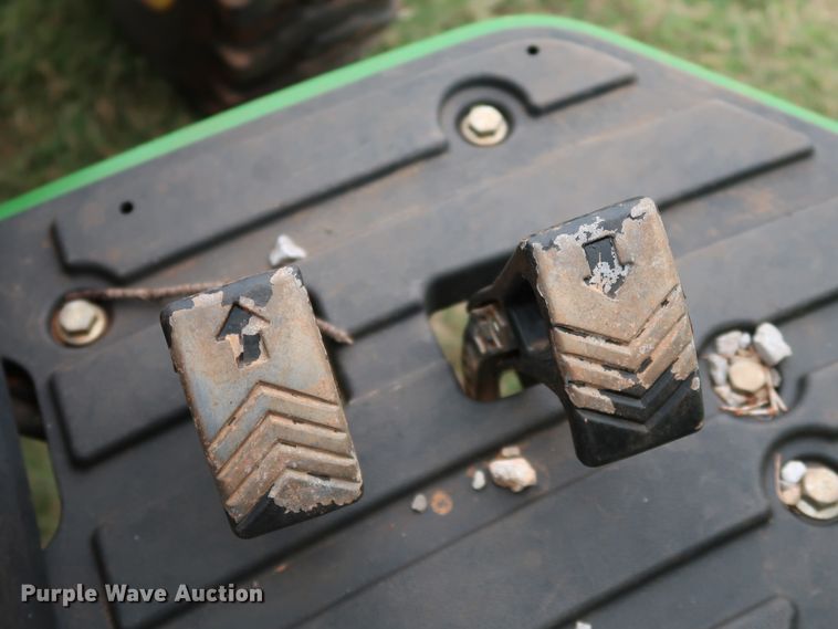 image for item DJ1993 2015 John Deere 4052M  MFWD tractor