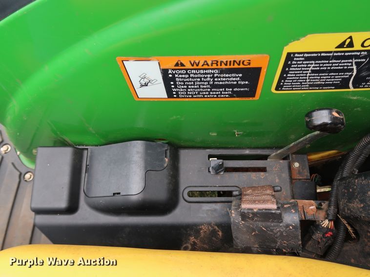 image for item DJ1993 2015 John Deere 4052M  MFWD tractor