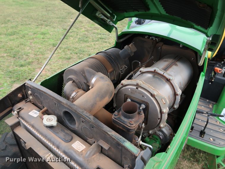 image for item DJ1993 2015 John Deere 4052M  MFWD tractor