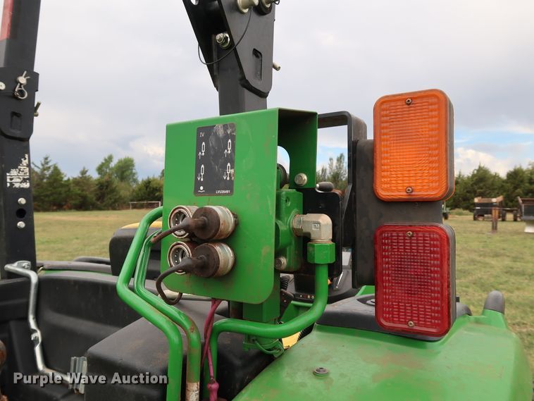 image for item DJ1993 2015 John Deere 4052M  MFWD tractor