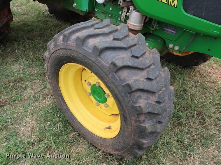 image for item DJ1993 2015 John Deere 4052M  MFWD tractor