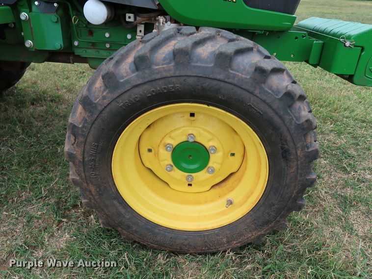 image for item DJ1993 2015 John Deere 4052M  MFWD tractor
