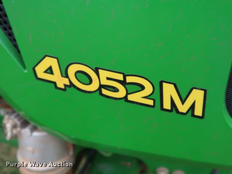 image for item DJ1993 2015 John Deere 4052M  MFWD tractor