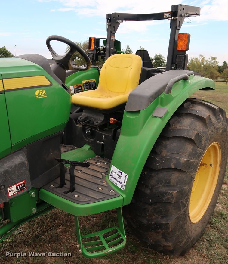 image for item DJ1994 2015 John Deere 4052M  MFWD tractor