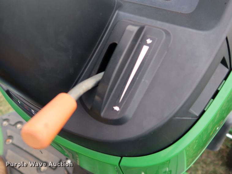 image for item DJ1994 2015 John Deere 4052M  MFWD tractor