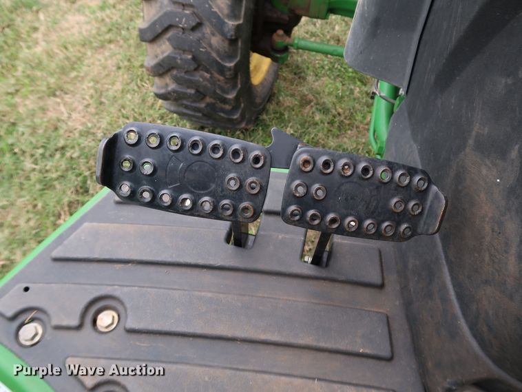 image for item DJ1994 2015 John Deere 4052M  MFWD tractor