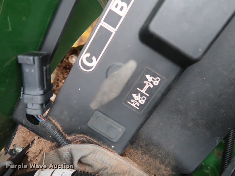 image for item DJ1994 2015 John Deere 4052M  MFWD tractor