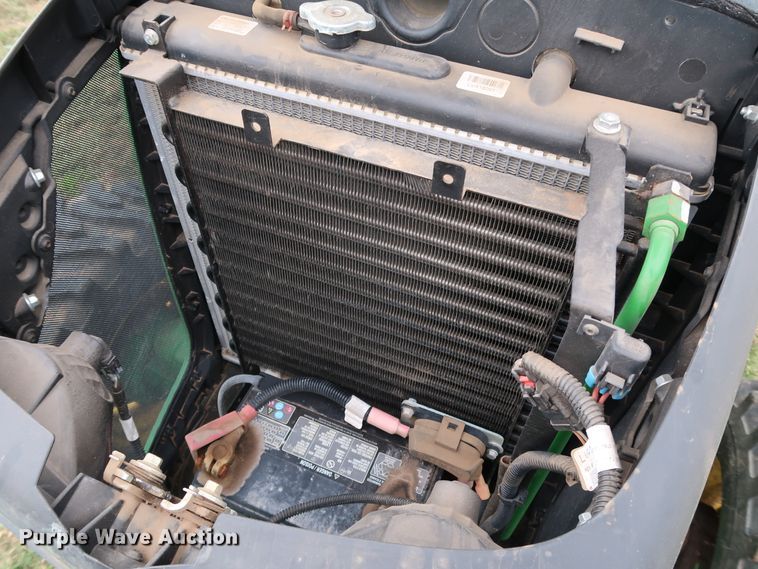 image for item DJ1994 2015 John Deere 4052M  MFWD tractor