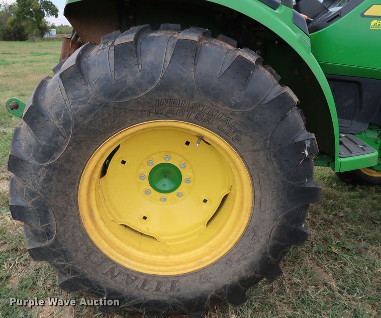 image for item DJ1994 2015 John Deere 4052M  MFWD tractor