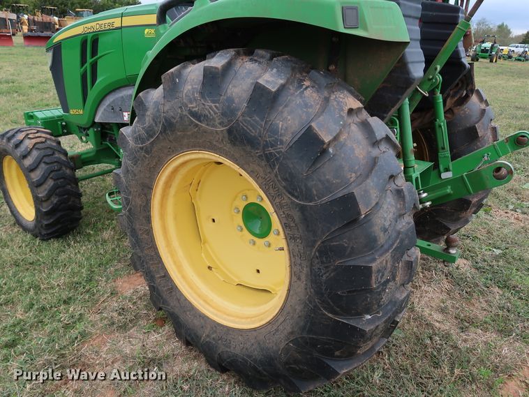 image for item DJ1994 2015 John Deere 4052M  MFWD tractor