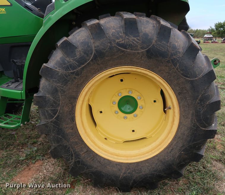 image for item DJ1994 2015 John Deere 4052M  MFWD tractor