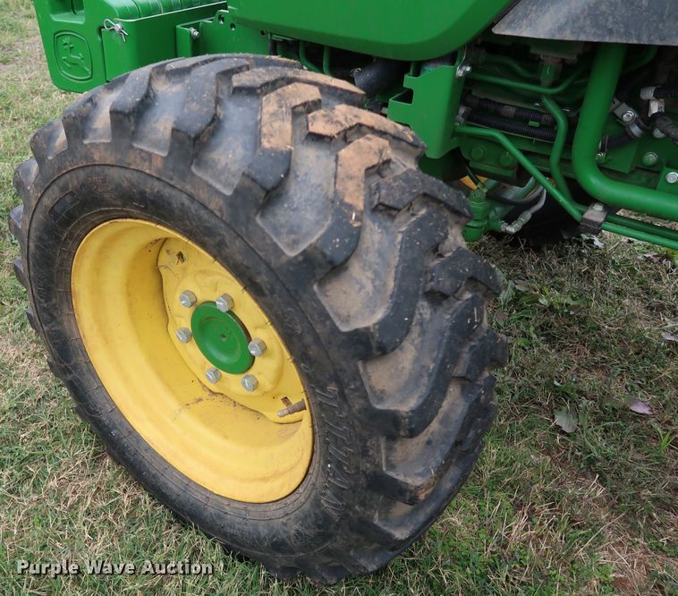 image for item DJ1994 2015 John Deere 4052M  MFWD tractor