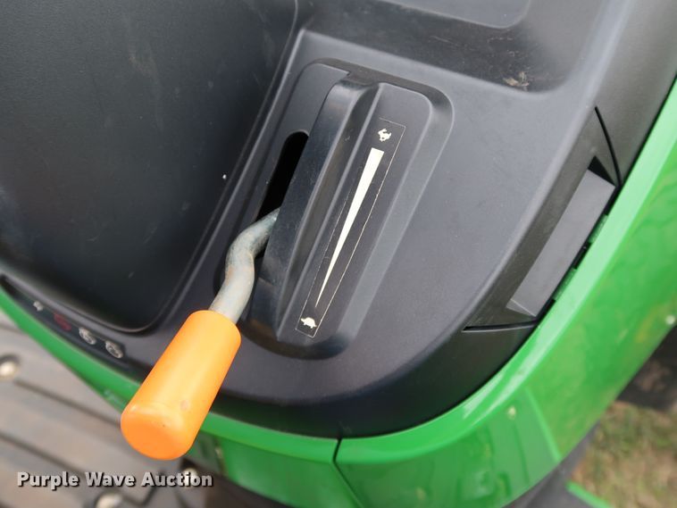 image for item DJ1995 2018 John Deere 4052M  MFWD tractor