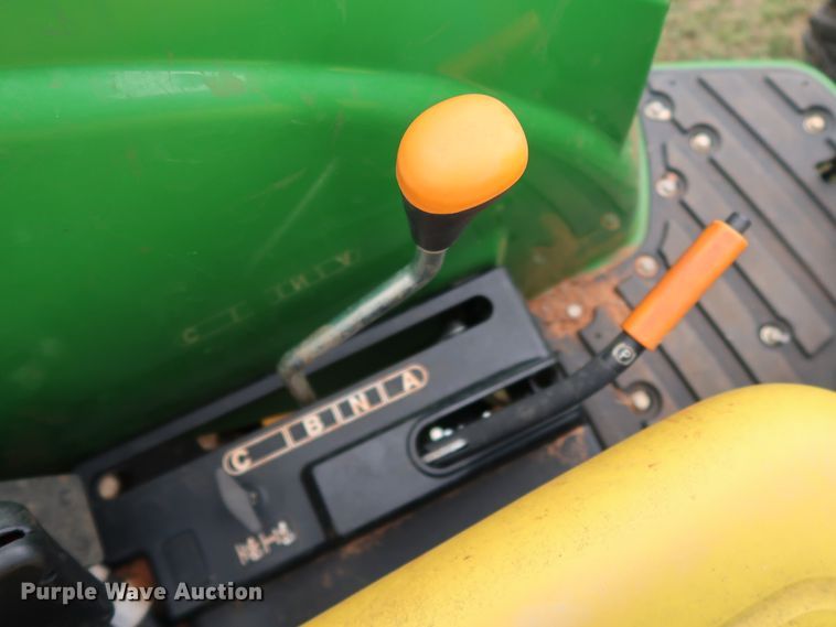 image for item DJ1995 2018 John Deere 4052M  MFWD tractor