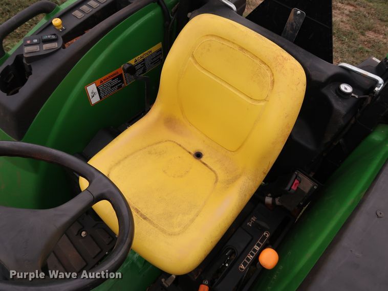 image for item DJ1995 2018 John Deere 4052M  MFWD tractor