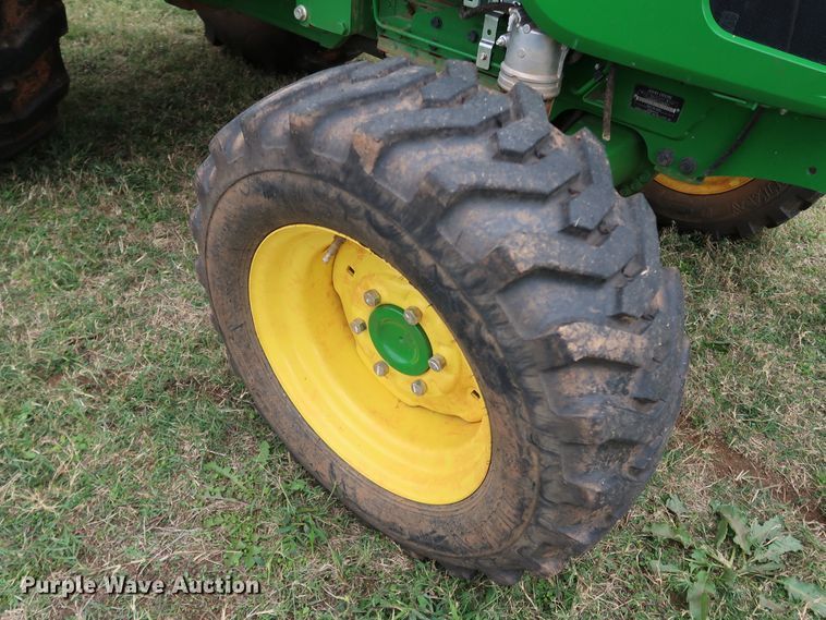 image for item DJ1995 2018 John Deere 4052M  MFWD tractor