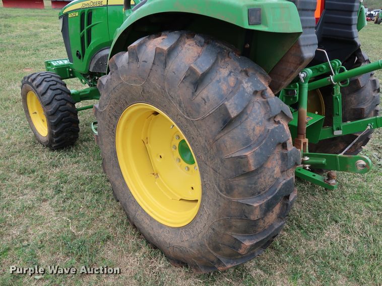 image for item DJ1995 2018 John Deere 4052M  MFWD tractor