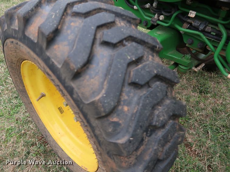 image for item DJ1995 2018 John Deere 4052M  MFWD tractor