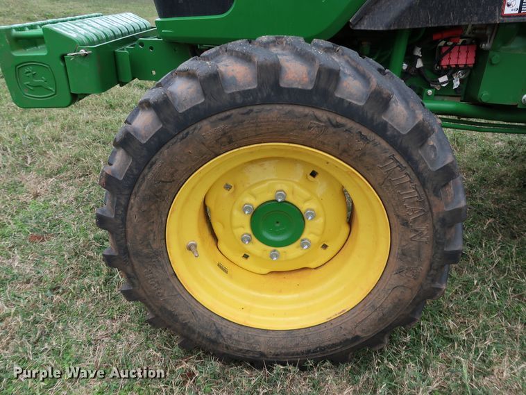 image for item DJ1995 2018 John Deere 4052M  MFWD tractor