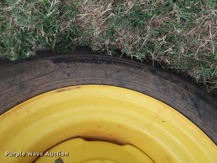 image for item DJ1995 2018 John Deere 4052M  MFWD tractor