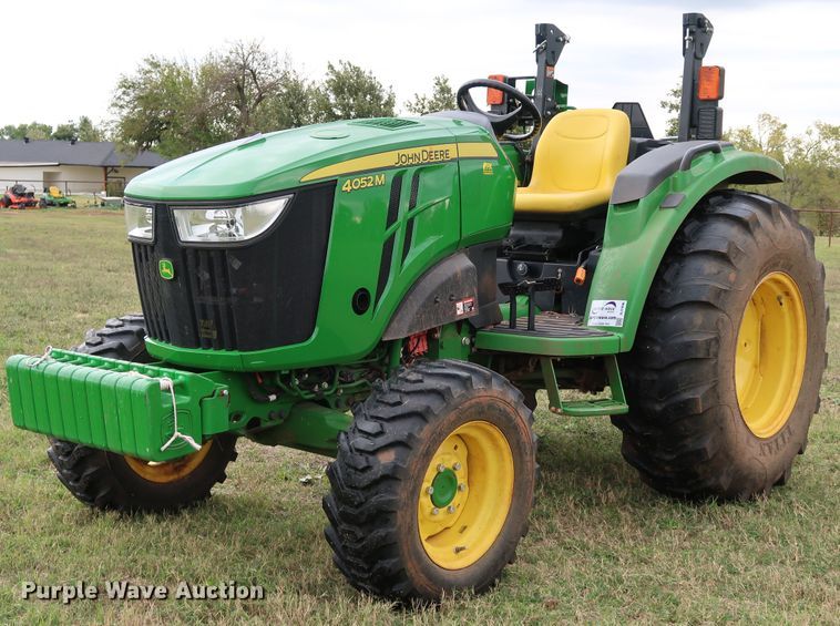 image for item DJ1996 2018 John Deere 4052M  MFWD tractor