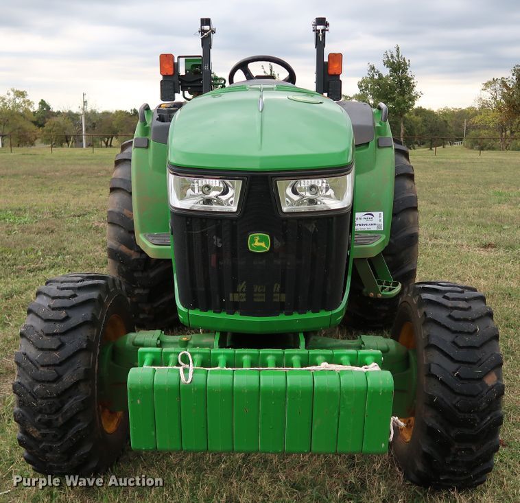 image for item DJ1996 2018 John Deere 4052M  MFWD tractor