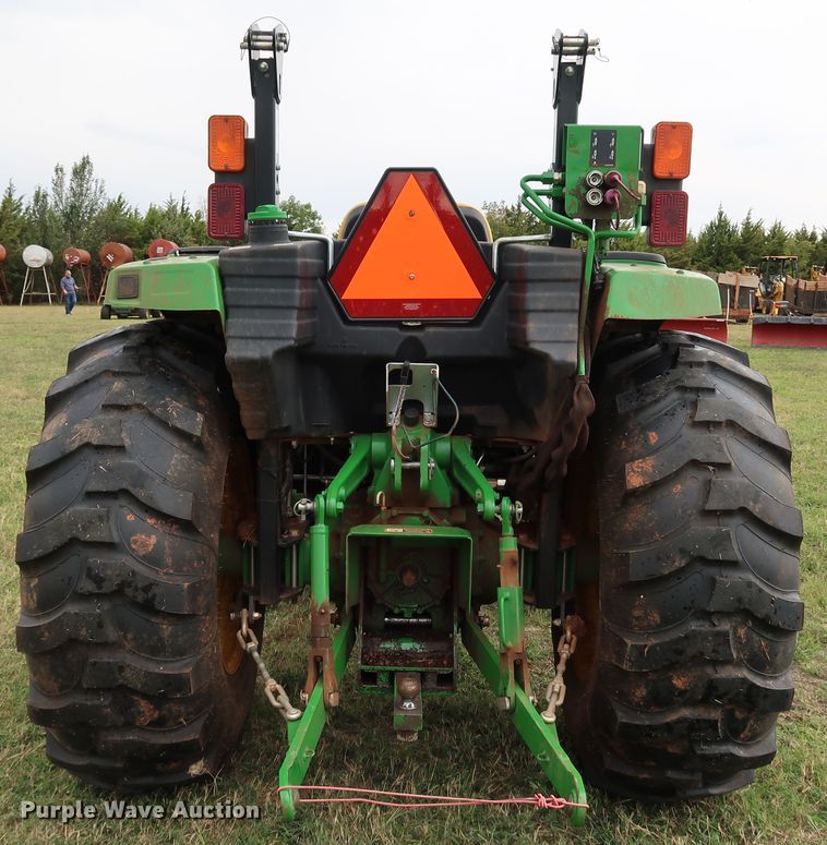 image for item DJ1996 2018 John Deere 4052M  MFWD tractor